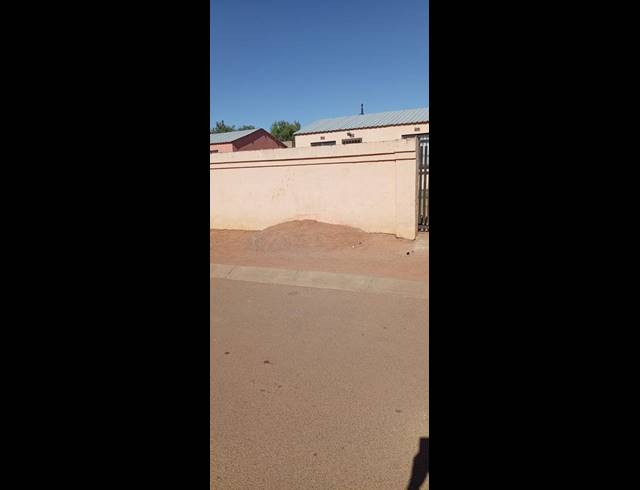 2 BEDROOM HOUSE FOR SALE IN PALM RIDGE